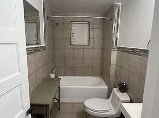 429 Auburn Ave, Buffalo, NY 14213