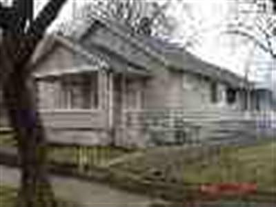 1st image of 923 Boyer St