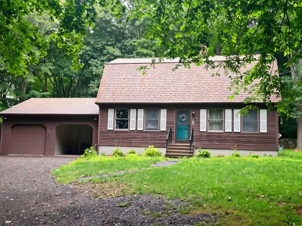 4 Railroad Avenue, Plainfield, CT 06374