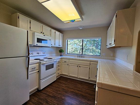 5th image of 5390 McKeon Ponderosa Way