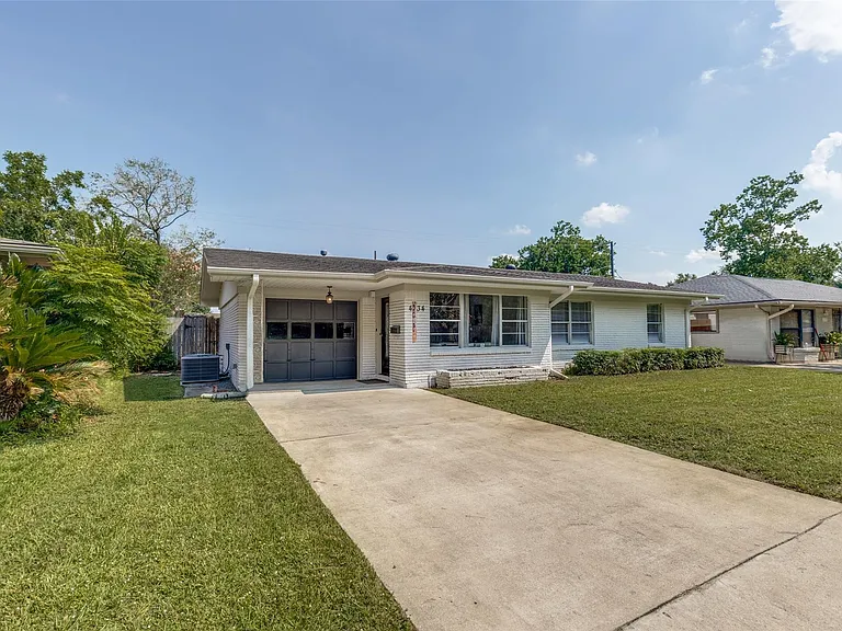 4034 Woodfin St — Photo 4