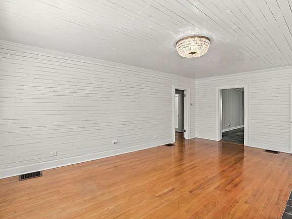 5th image of 404 2nd Ave