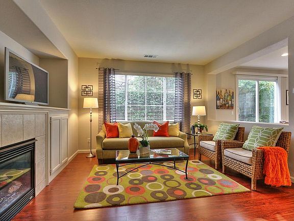 3rd image of 2177 Kingsbury Cir
