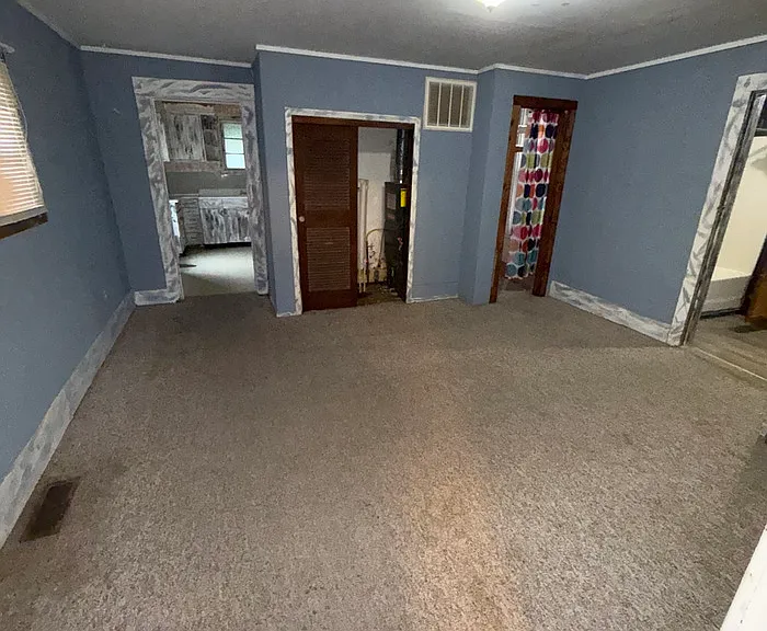 564 N North Court St — Photo 16