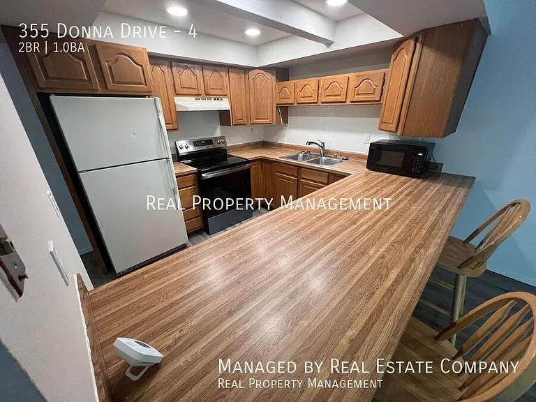 355 Donna Dr #4 — Photo 4