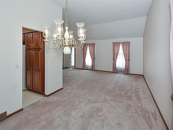 5th image of 30859 Windy Hollow Ln
