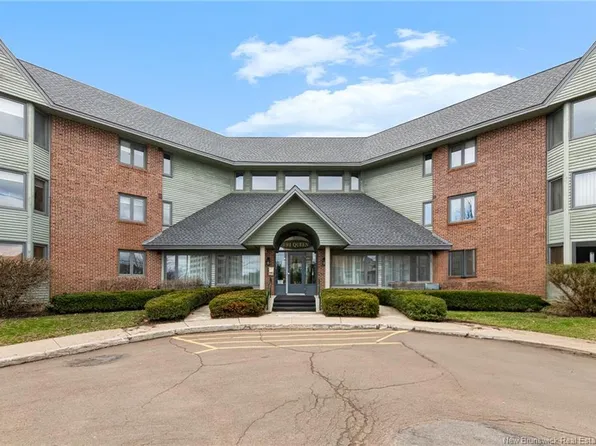 191 Queen St #107, Moncton, NB E1C 1L3