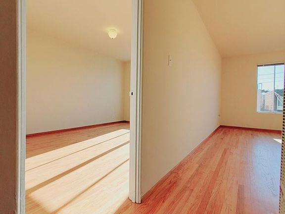 4th image of 1450 7th Ave #5