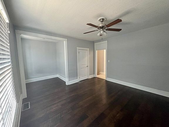 3rd image of 122 S Broadway #124-B