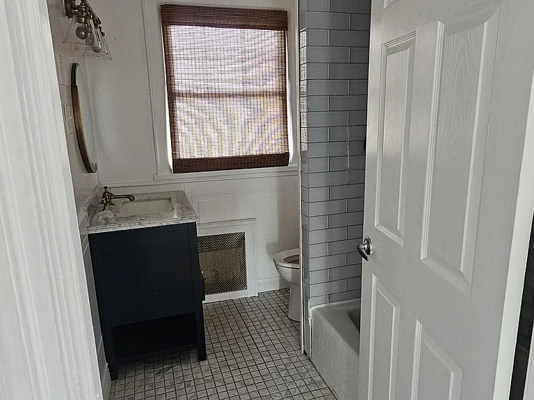 199 Grafton Ave #2 — Photo 13