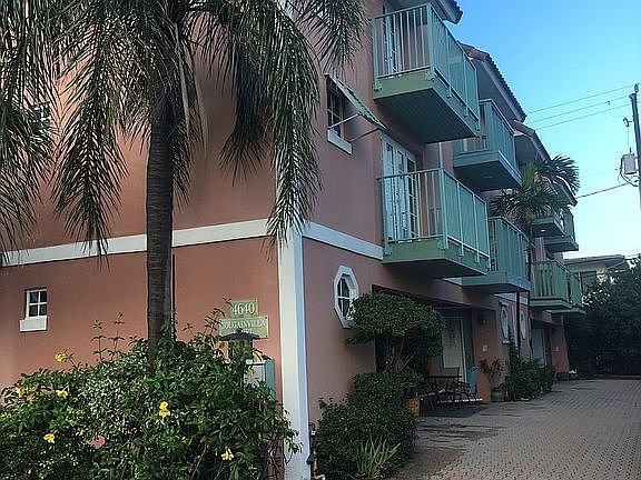 5th image of 4640 Bougainvilla Dr APT 3