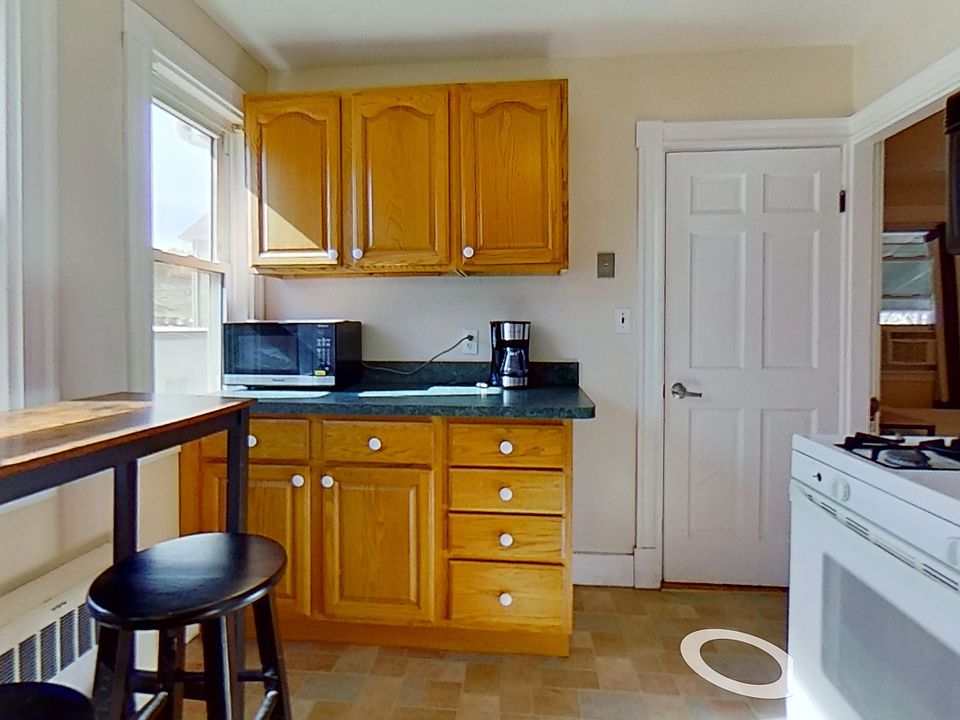 3-8 Eliot Avenue Kitchen
