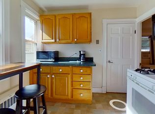 8 Eliot Ave UNIT 2-C, Chestnut Hill, MA 02467