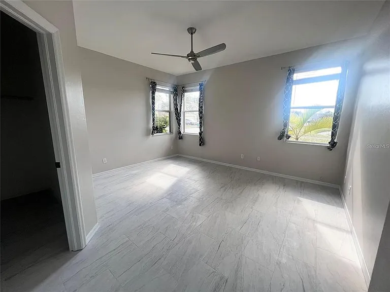 9996 Spring Gulch Ln — Photo 4