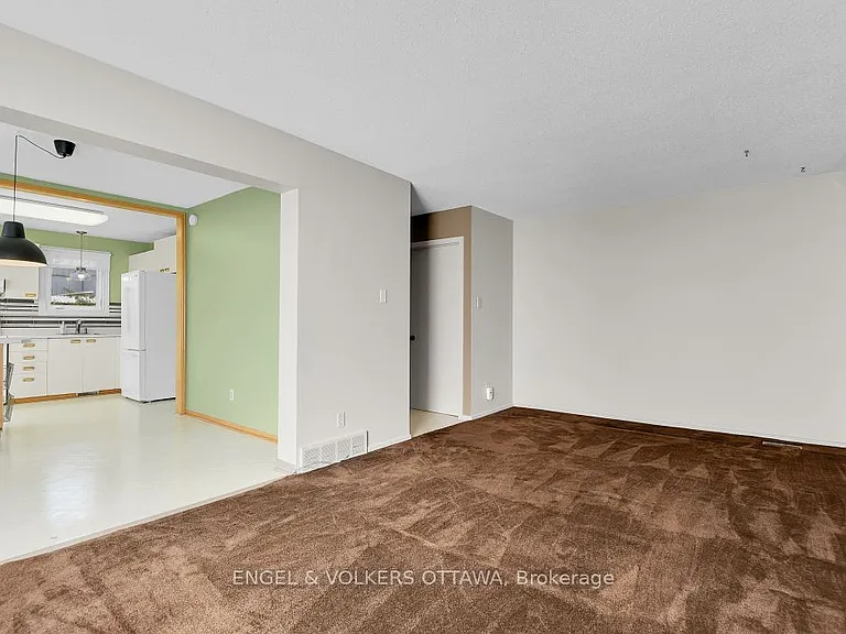 837 Eastvale Dr #110 — Photo 12