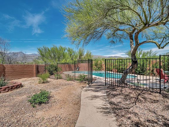 4th image of 9473 E Loma Linda Pl
