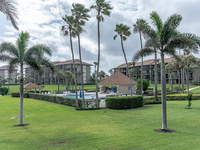 101 S Seas Dr #502 — Photo 41
