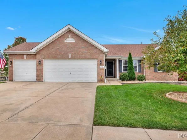 742 Springfield Dr, Wentzville, MO 63385