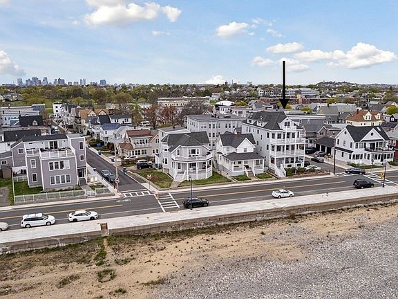 4th image of 171 Winthrop Shore Dr APT 1