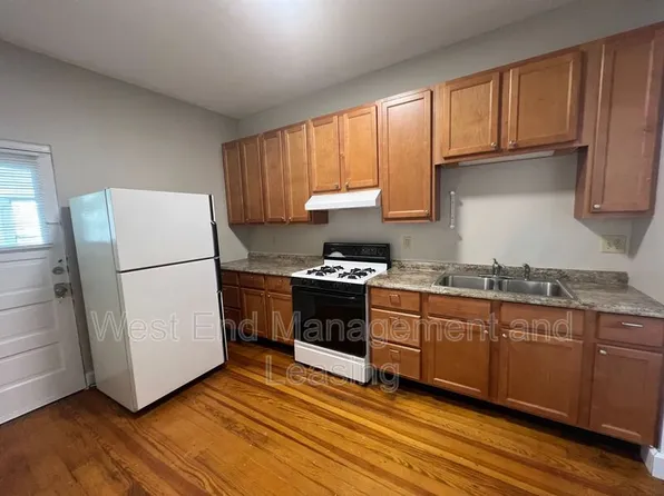 4932 Schollmeyer Ave, Saint Louis, MO 63109