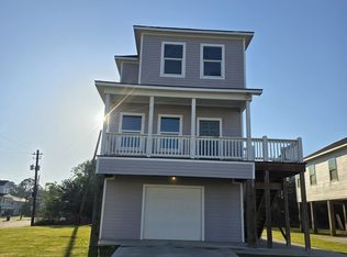 6303 White Oak Dr, Hitchcock, TX 77563