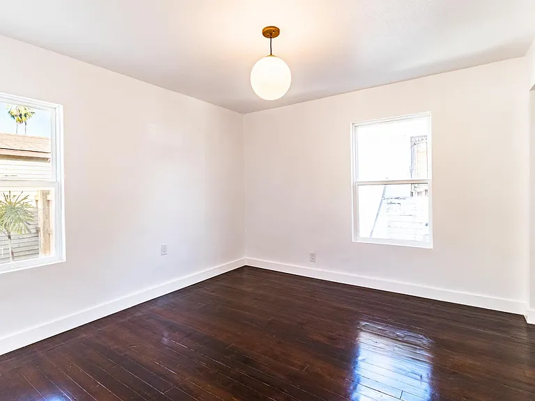 3949 Langford St — Photo 8