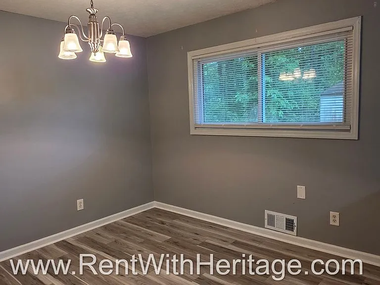 6190 Knights Ln — Photo 28