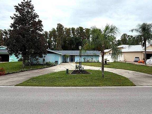 3rd image of 12131 Lacey Dr