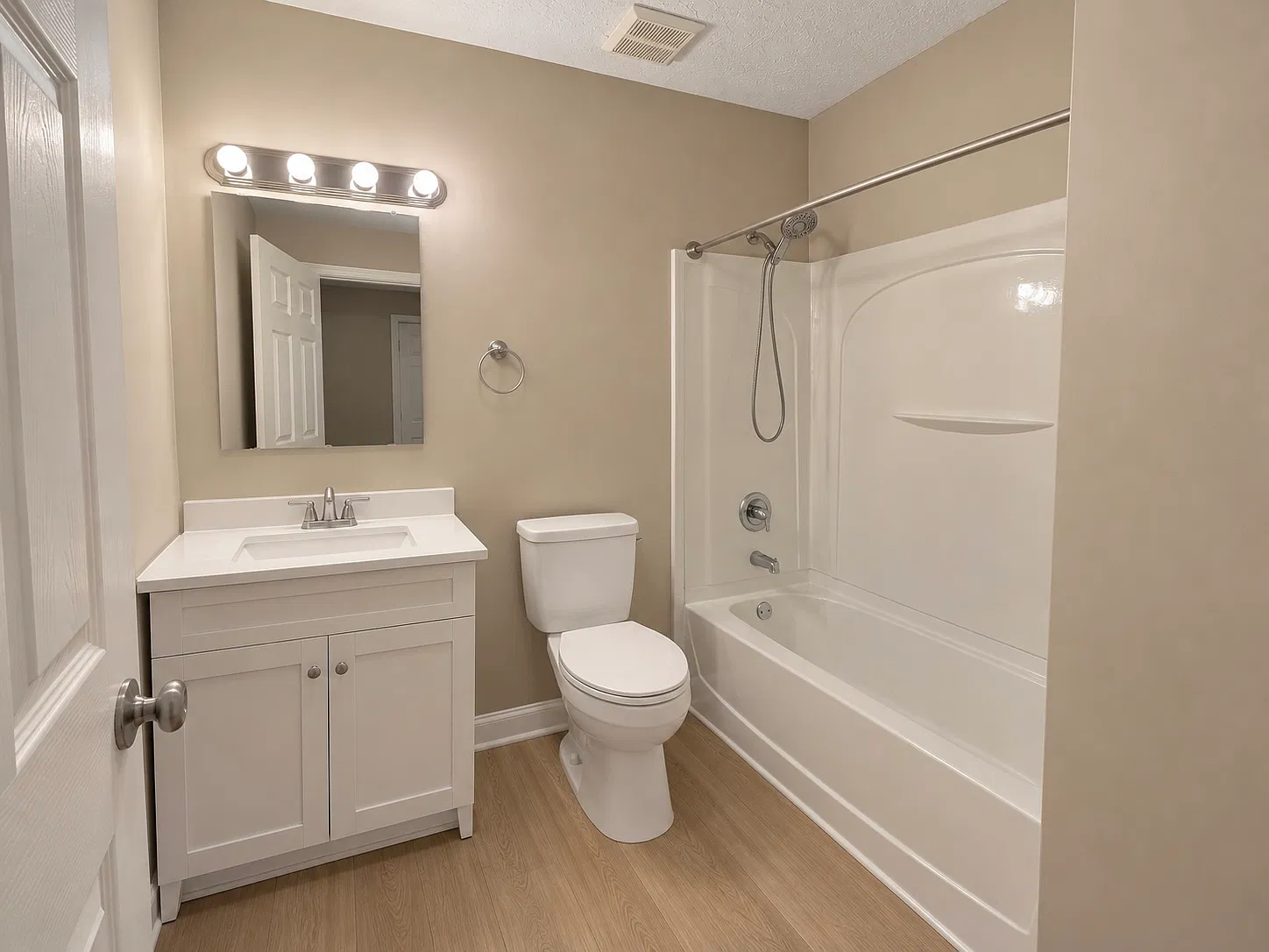 225 Ridge Rd — Photo 2