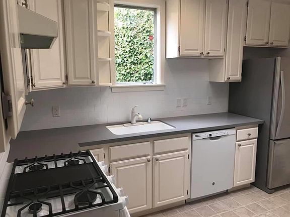 5th image of 444 Dellbrook Ave