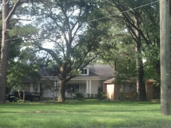 1916 Spring Hill Ave, Mobile, AL 36607