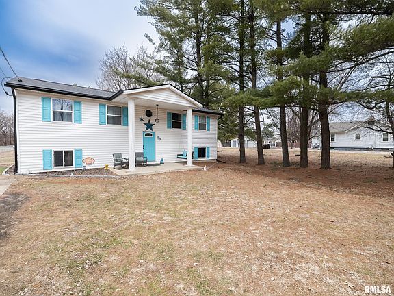 3rd image of 713 Pekin Ave