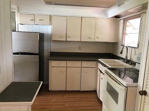 2nd image of 117 NE 48th Ct #901