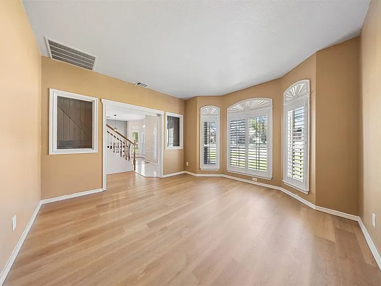 4216 Mulberry Dr — Photo 7