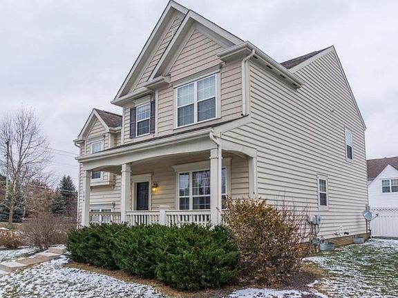 3rd image of 784 Woodbend Dr