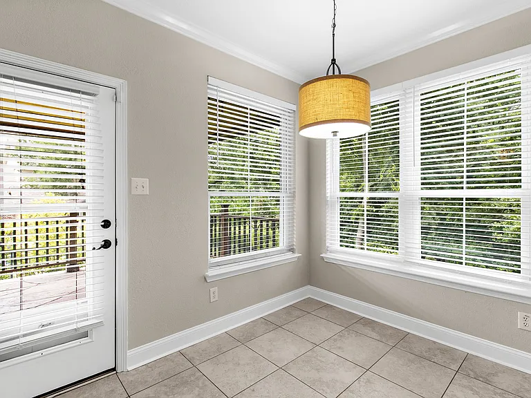 202 Stone Hollow Ct — Photo 19