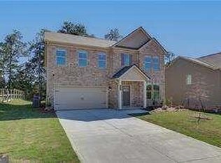 864 Lakehaven Ln, Loganville, GA 30052