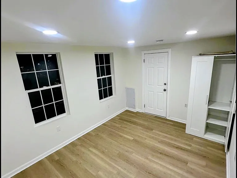 7 Circle Ave — Photo 6