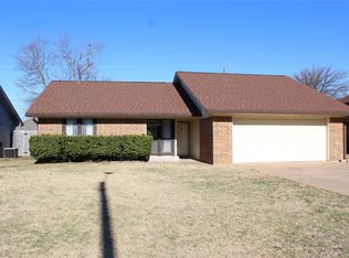 311 Moonlight Trl, Stephenville, TX 76401