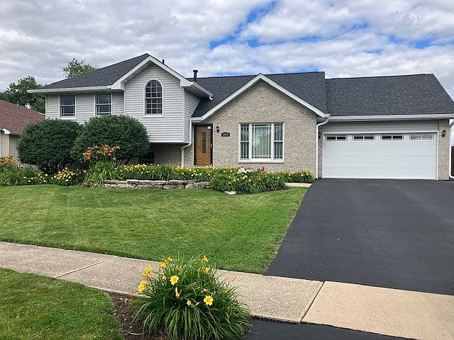 1st image of 1606 Timberline Dr