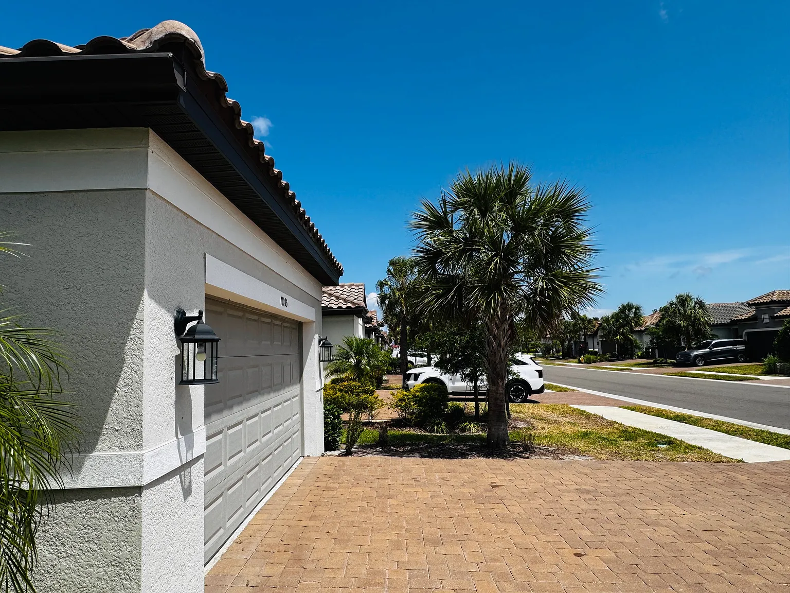 3 bed, 2.5 bath, 1829 sqft, $3,000 — Photo 4