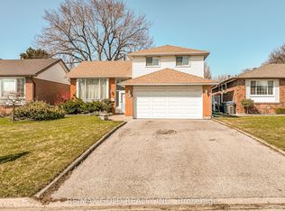 34 Deerfield Cres, Brampton, ON