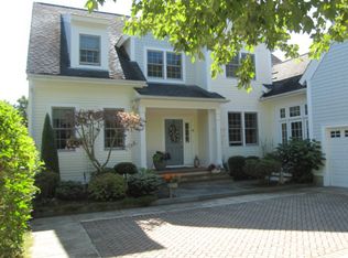19 Hawks Perch, Plymouth, MA 02360