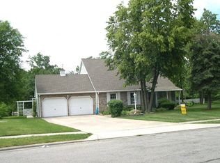 1795 Robin Hood Dr, Lima, OH