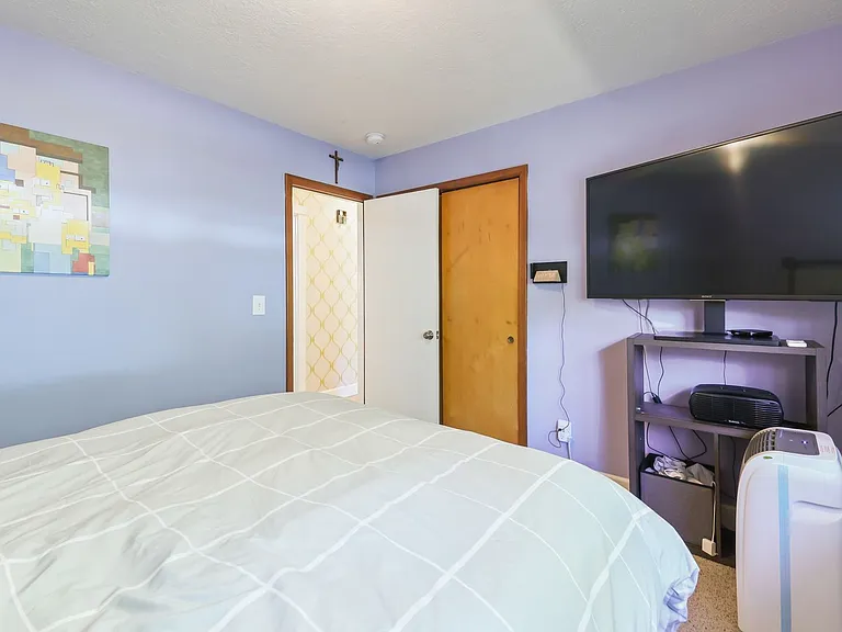 5530 SW Logan Ct — Photo 35