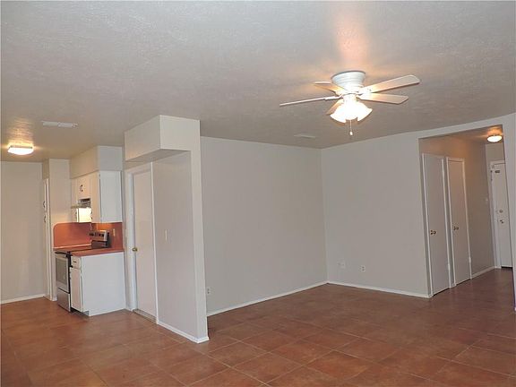 5th image of 334 Linklea Dr