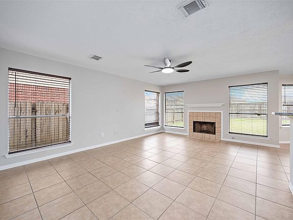 5th image of 16710 Cheshire Place Dr