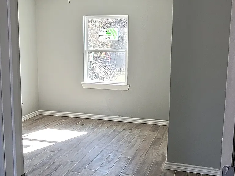 6904 Misty Glen Ct — Photo 18