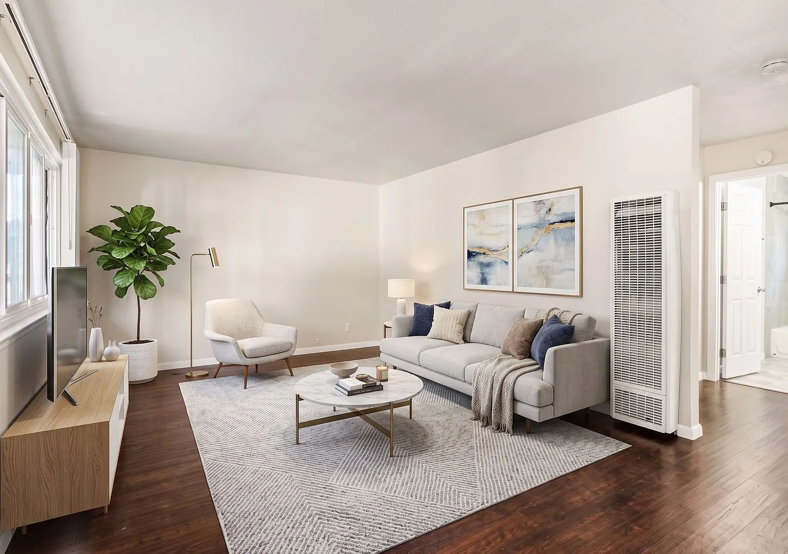 Freshly Renovated 2-Bedroom Oakland Apartment | In-Unit Laundry & Parking Included — Photo 1