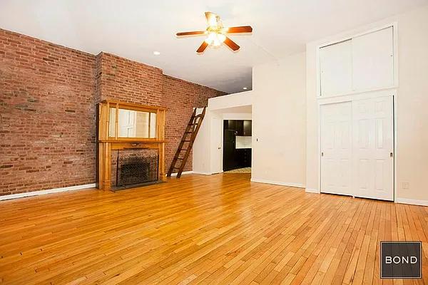 Rented by Bond New York | media 17